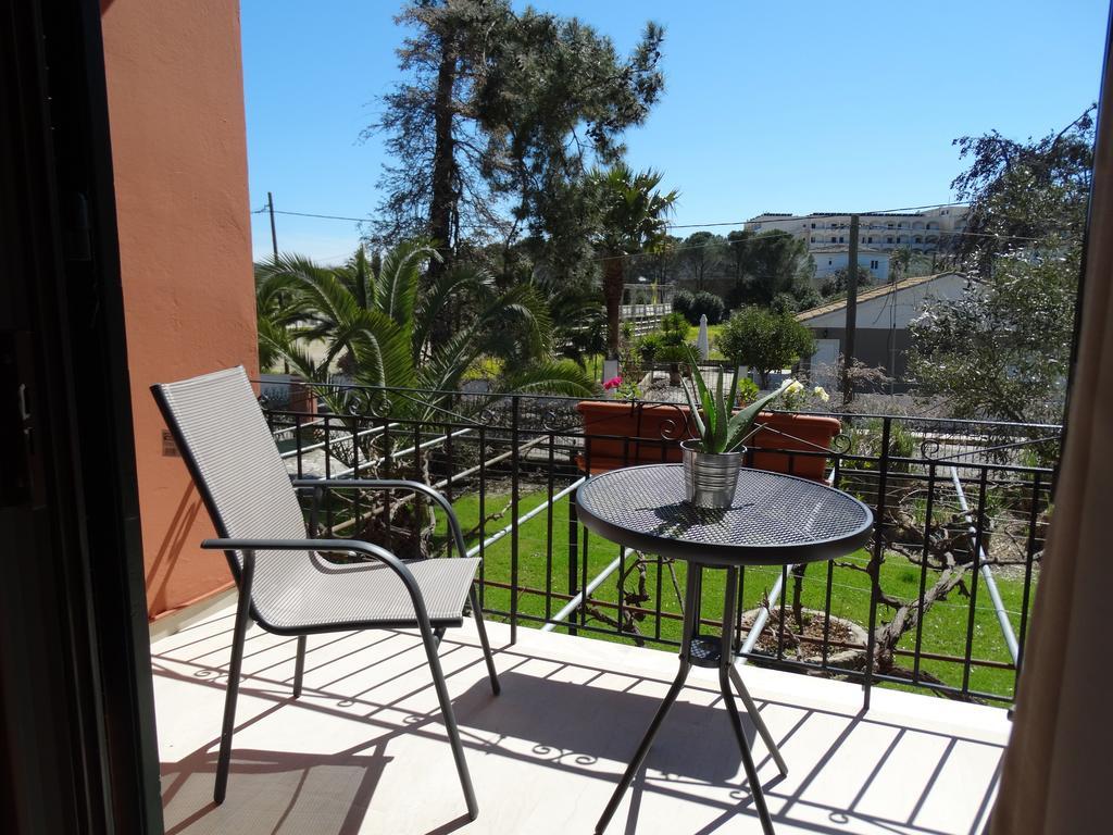 Dassia Beach Pension Szoba fotó